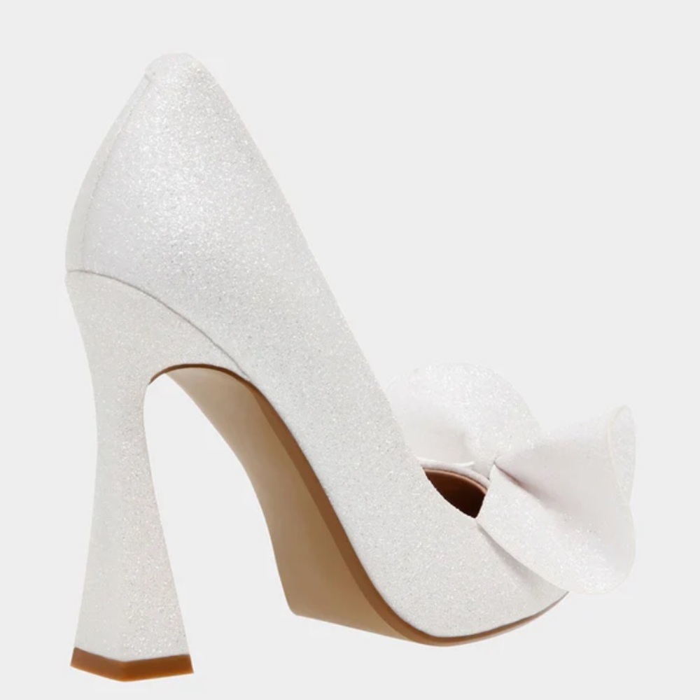 NWT Betsey Johnson Nobble Ivory Bow Glitter Pointed Pumps size 8 - Picture 12 of 16